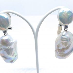 Pendientes largos con Perlas Barrocas extra grandes.